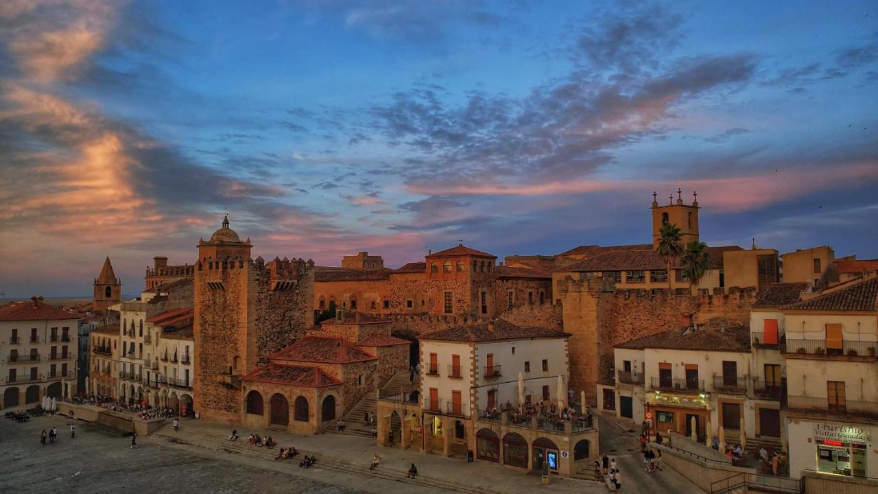 Hostal Martes Caceres Plaza Mayor - Tercer Piso Sin Ascensor Kültér fotó