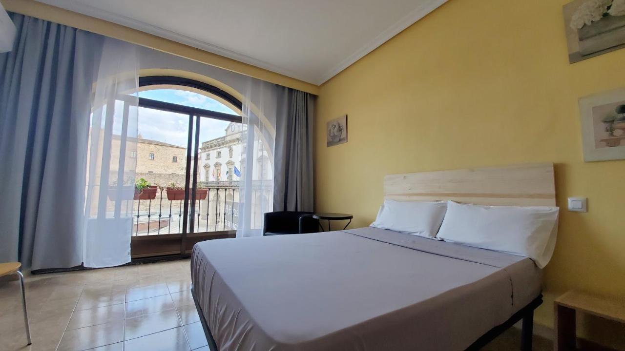 Hostal Martes Caceres Plaza Mayor - Tercer Piso Sin Ascensor Kültér fotó