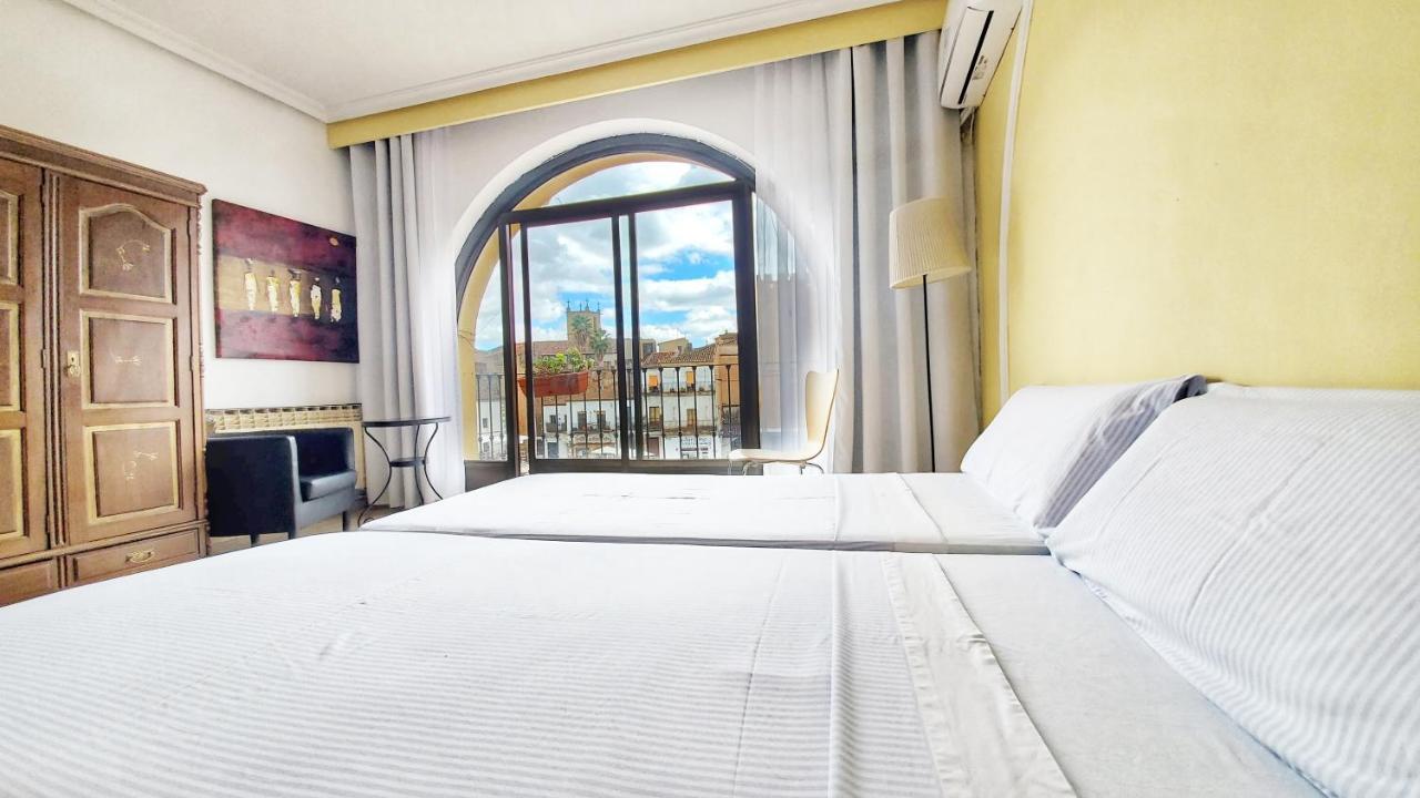 Hostal Martes Caceres Plaza Mayor - Tercer Piso Sin Ascensor Kültér fotó